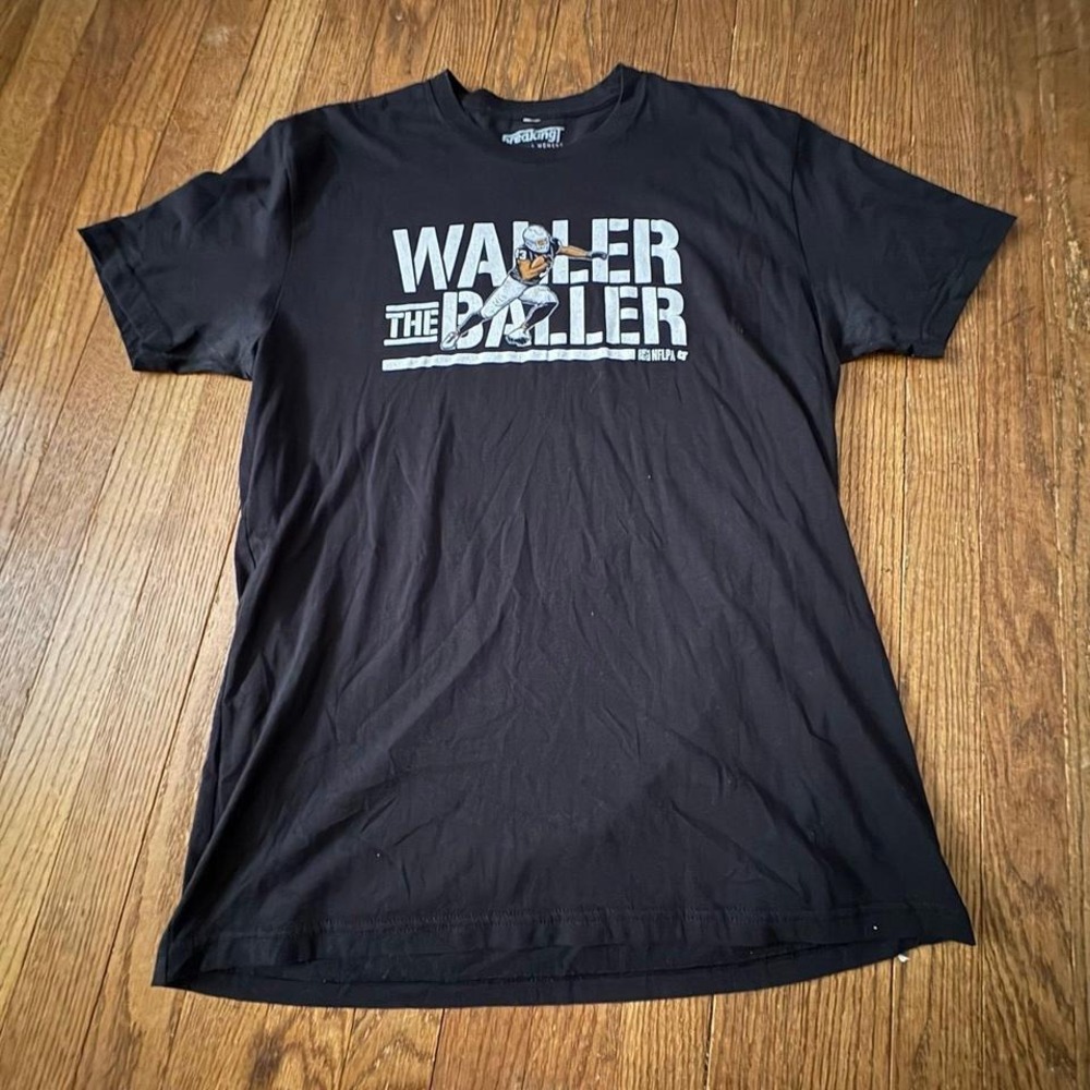 Darren Waller The Baller T-Shirt L Black | Las Vegas Raiders BreakingT Merch NFL